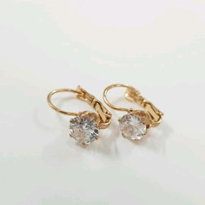 گوشواره طلایی قفلی کار شده با سنگ زیرکنیا اصل